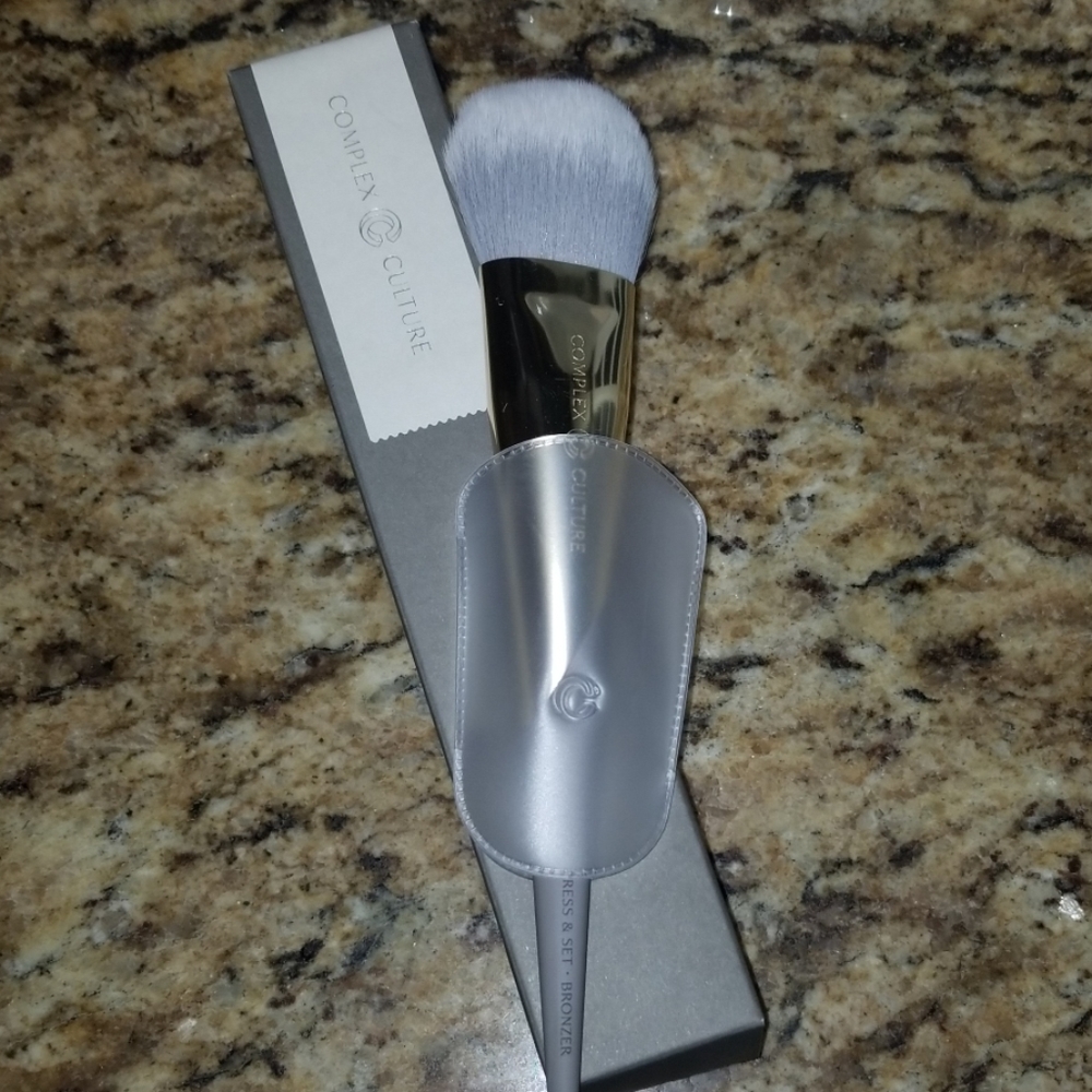 Complex Culture Brush